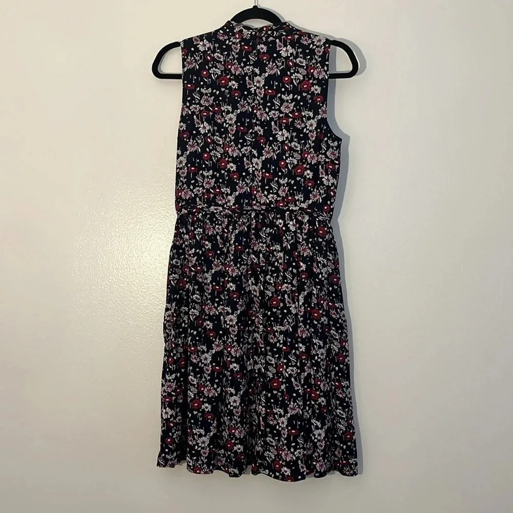 Brooks Brothers Red Fleece | Daisy floral sleeveless dress tie neck Women size 2 - Picture 8 of 10